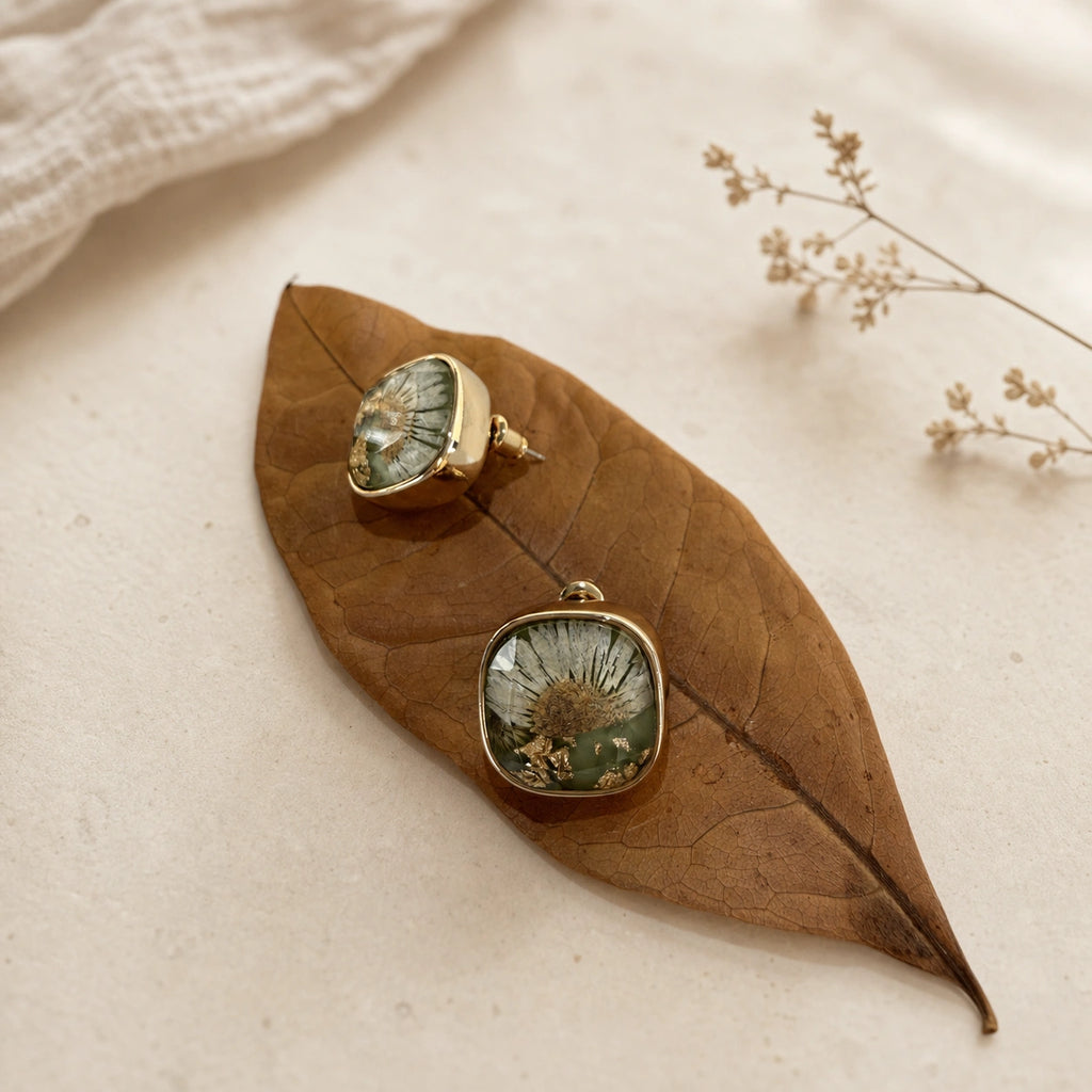 White daisy stud earrings product detail