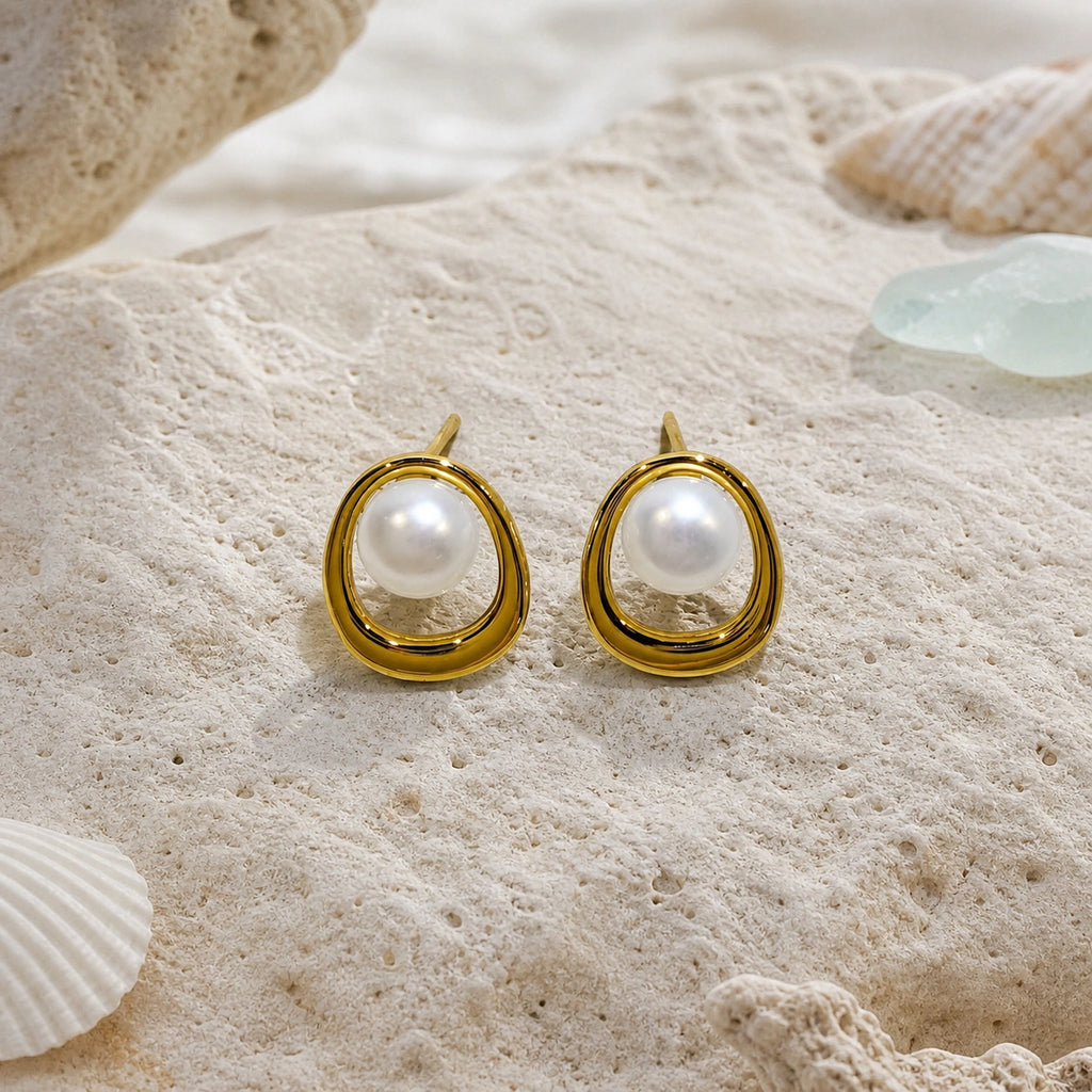 Circle freshwater pearl stud earrings product detail