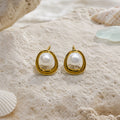 Circle freshwater pearl stud earrings product detail