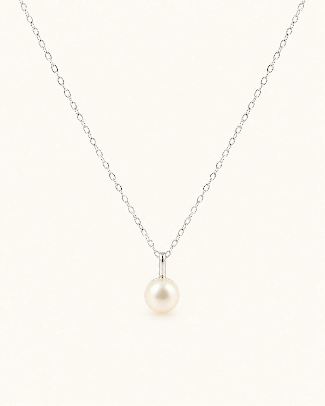 Freshwater pearl necklace 8.5mm in silver white background main image